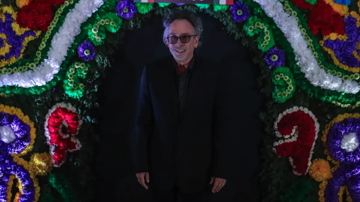 Tim Burton visitan México